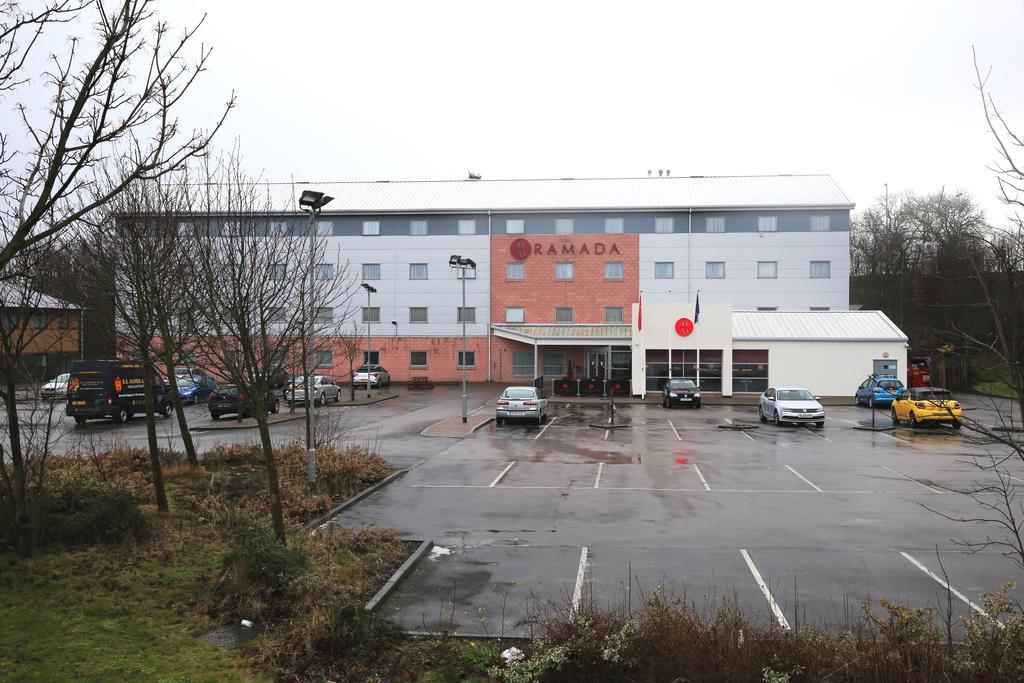 Hotel Ramada Wakefield Esterno foto