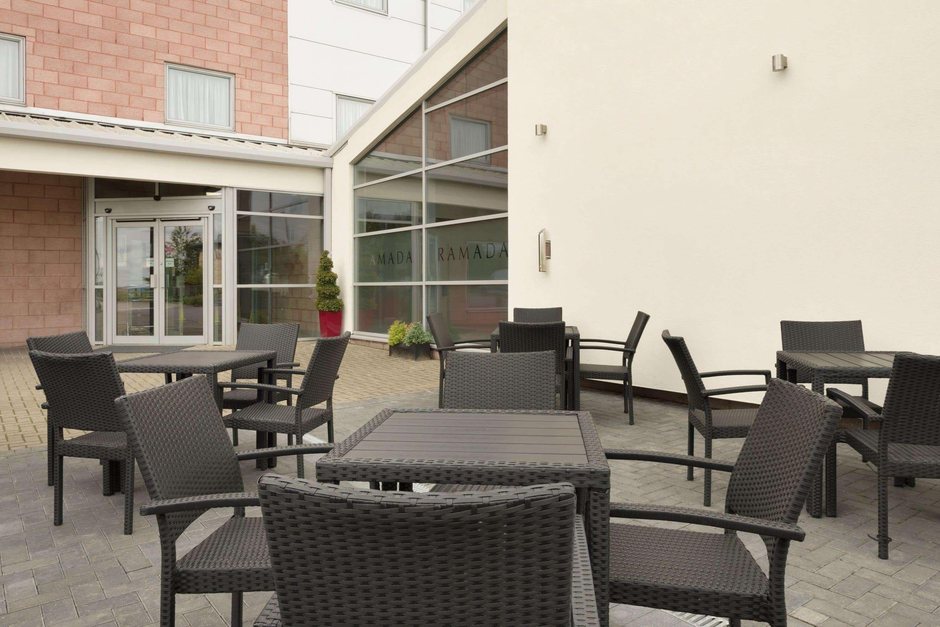 Hotel Ramada Wakefield Esterno foto