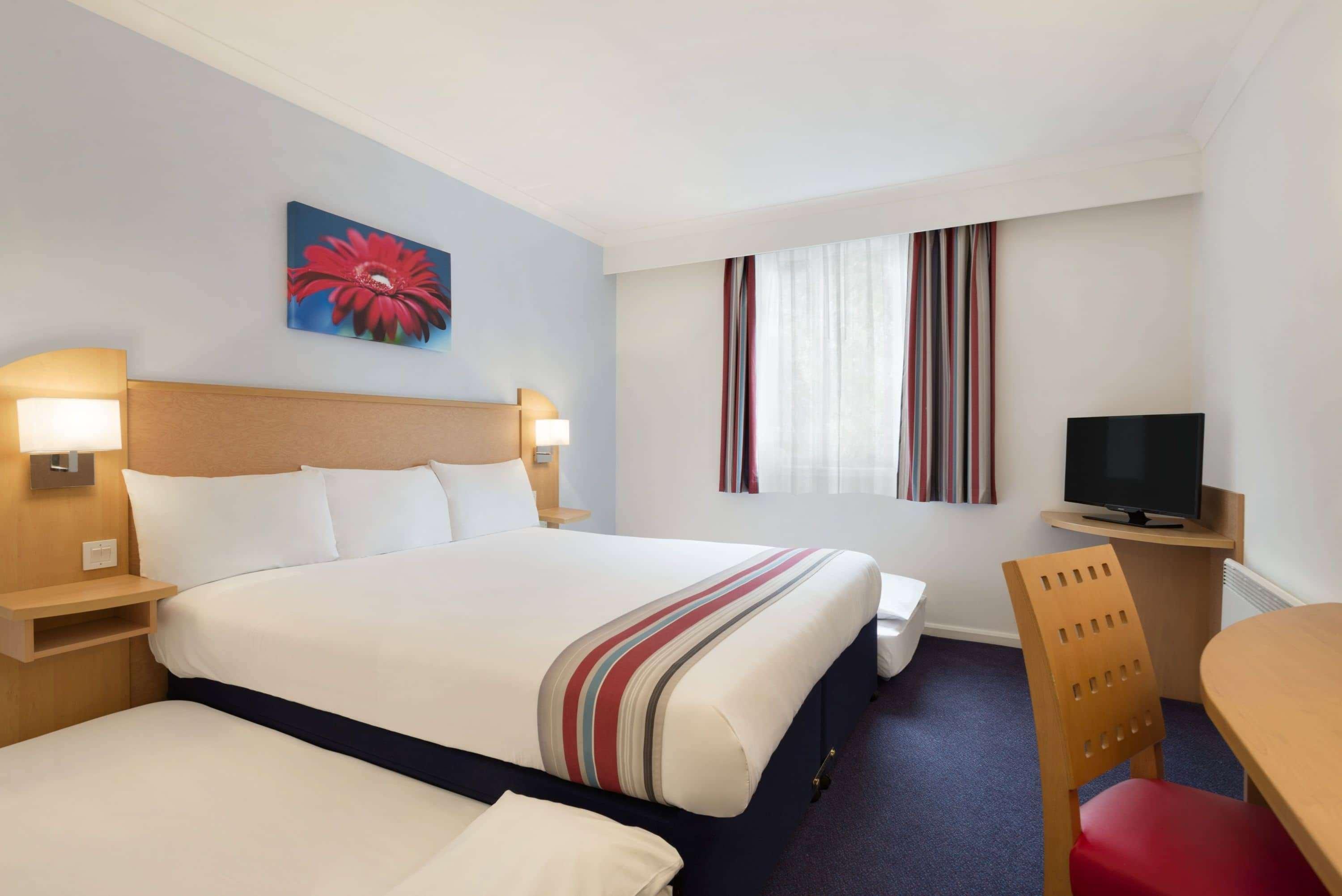 Hotel Ramada Wakefield Esterno foto