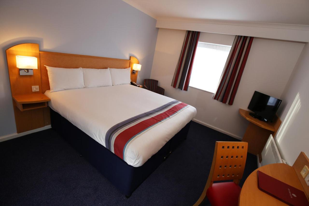 Hotel Ramada Wakefield Esterno foto